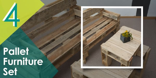 Another patio furniture set made from pallets!