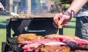 bbqs-the-ultimate-guide-6-hosting-the-perfect-bbq-party