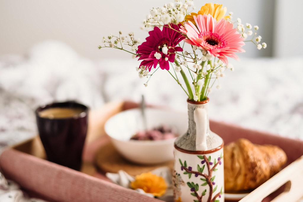 Breakfast in bed tray with mini flower vase
