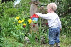 kids-outdoor-party-ideas-7-gardening-party