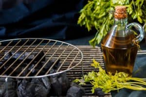 grilling-perfect-bbq-tips-3-oil-the-grill
