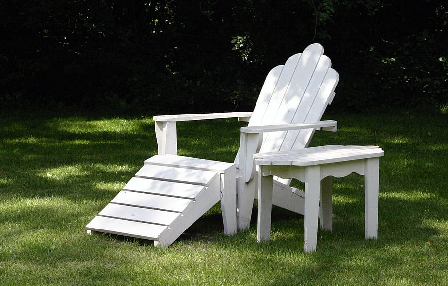 DIY Adirondack garden chair