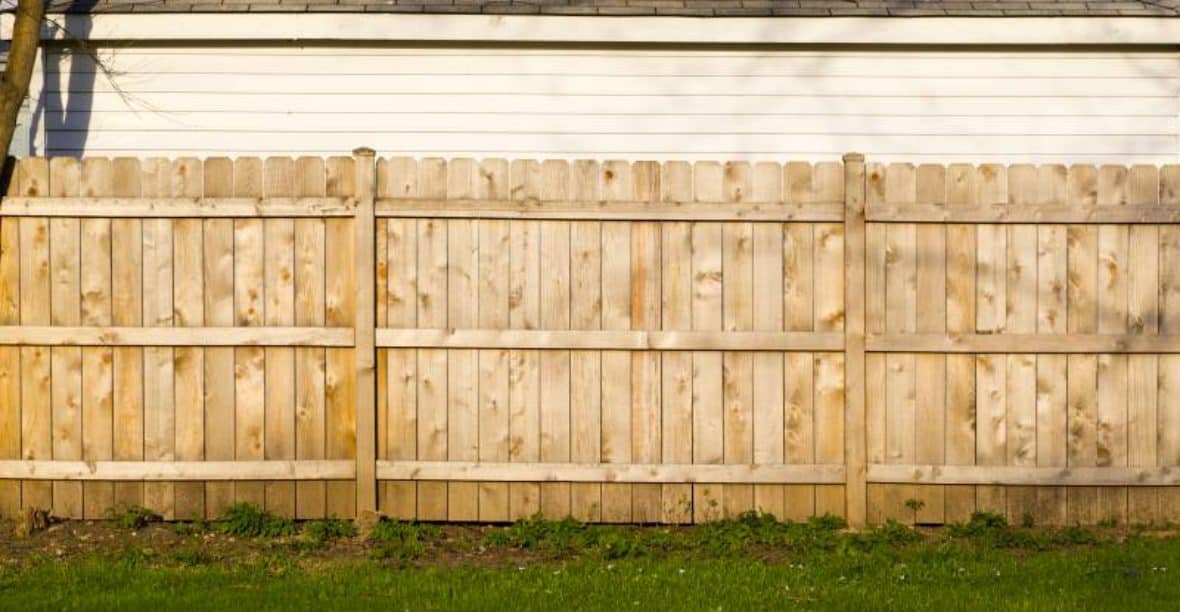Soundproof fences made of timber