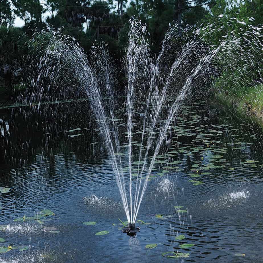 Floating fountain pump with lights