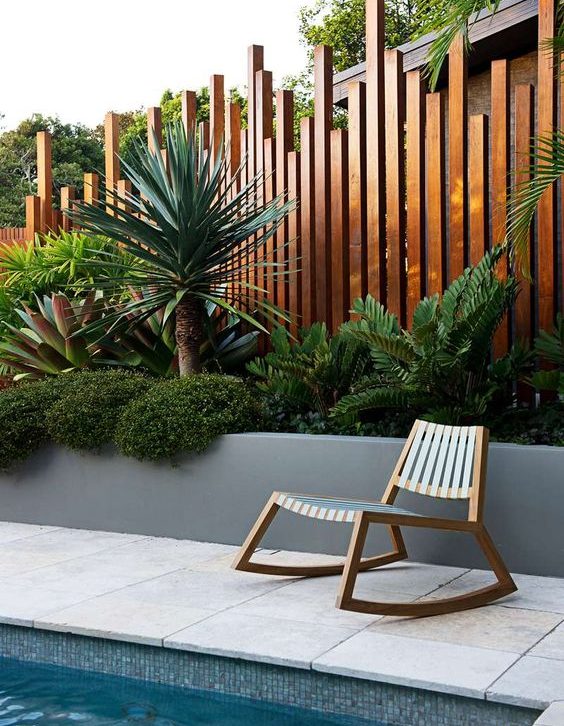 Modern garden fence with irregular pattern design