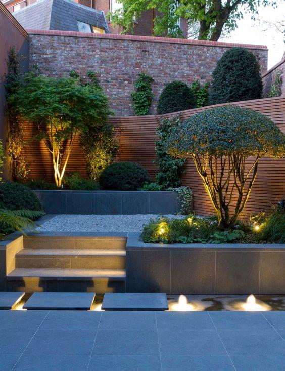 modern backyard lighting