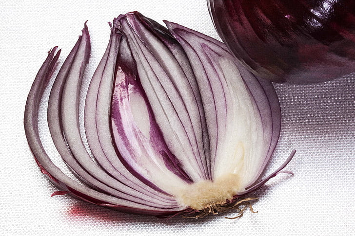 A slice of onion