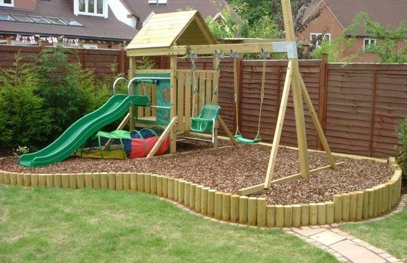Corner garden playground