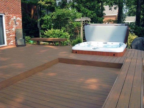 A minimalist approach outdoor hot tub with wooden decking
