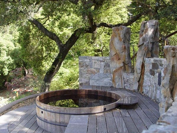 Redwood hot tub style