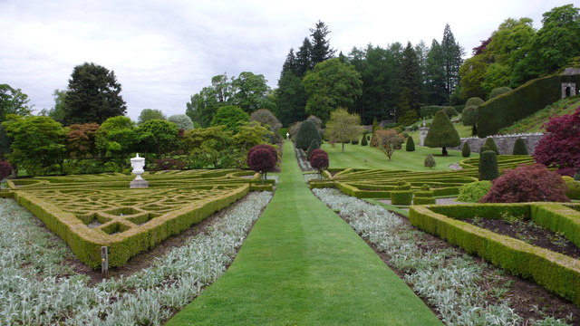 Ornamental hedges and borders in Drummond Castle gardens