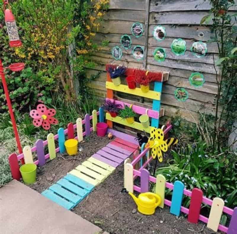 Kids gardening station made from old pallets