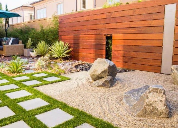 Zen garden design that mimics the look of a mountain landscape