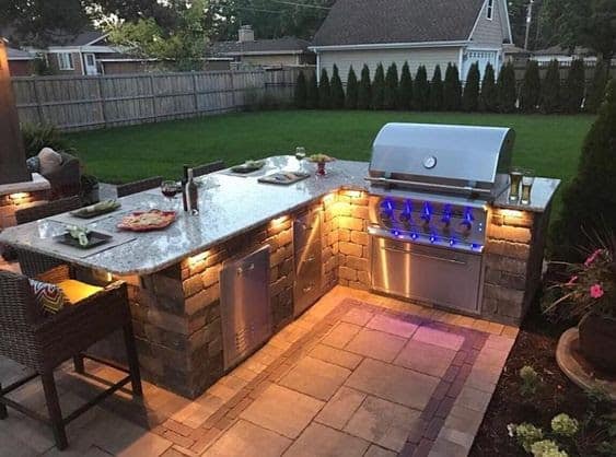 Modern BBQ and table deck