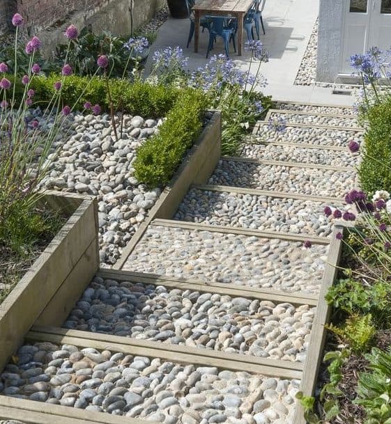 Pebble steps in slope garden
