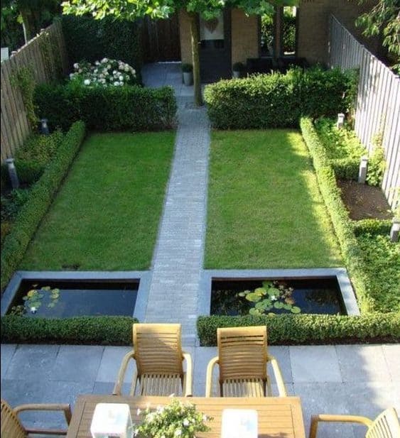 Decorative ponds that add beautiful pieces to a garden