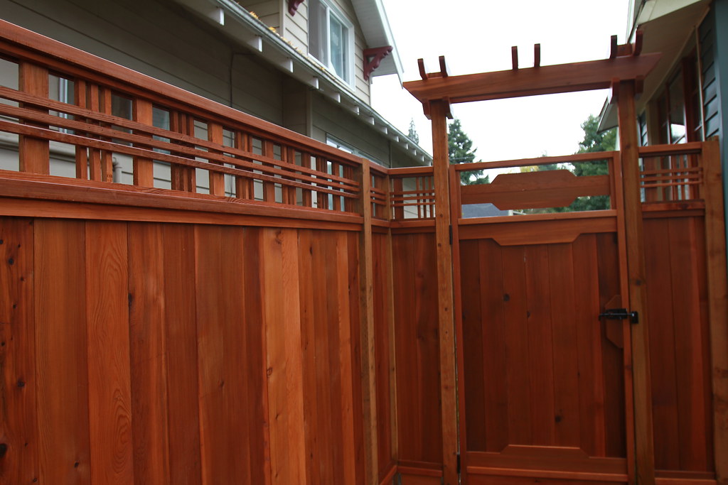 Cedar fence with gate