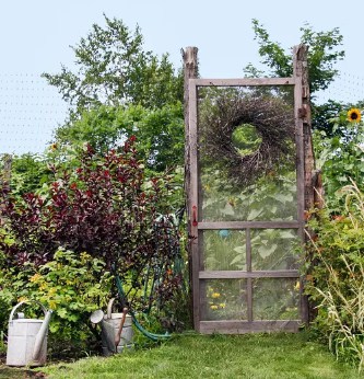 Transparent mesh garden gate