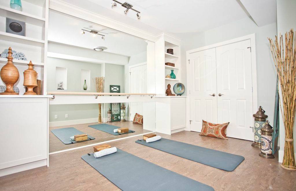 Zen-themed fitness room