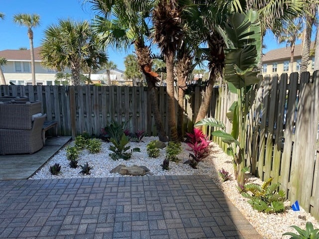 Coastal landscaping with white river rocks