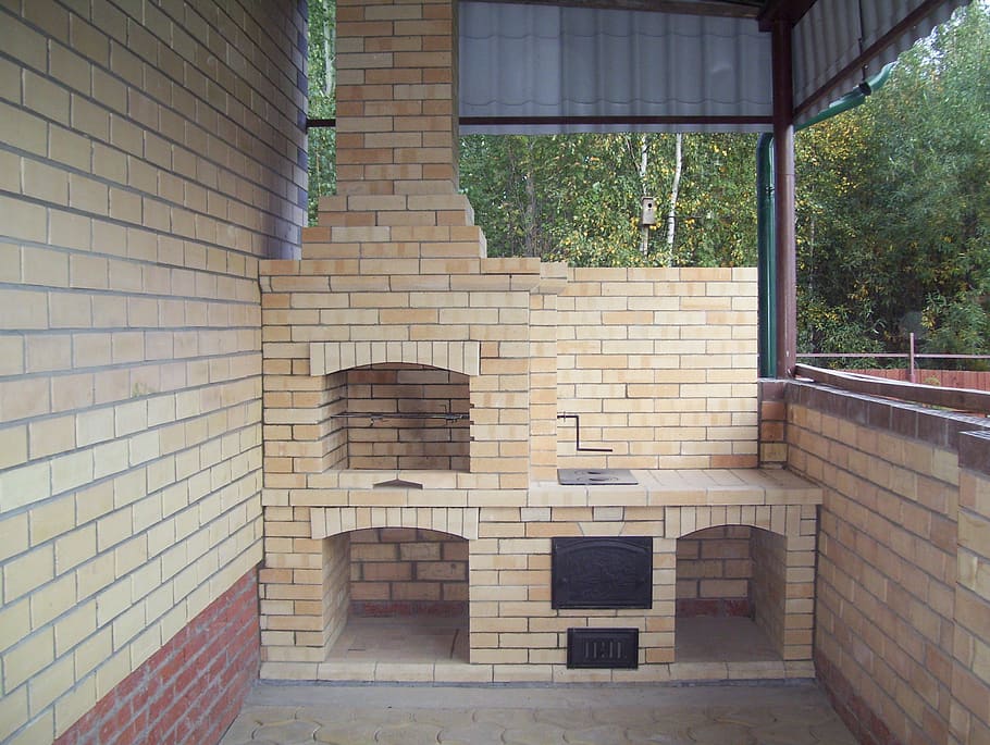 Custom outdoor kitchen setup using light bricks
