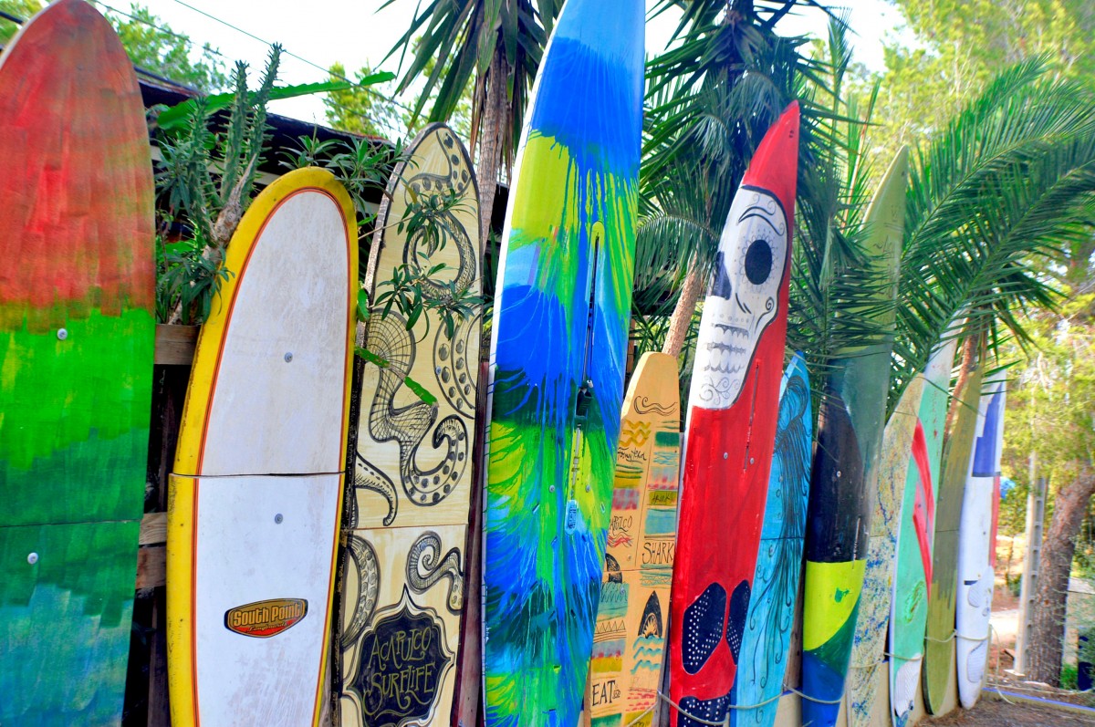 Various surfboards used as fencing