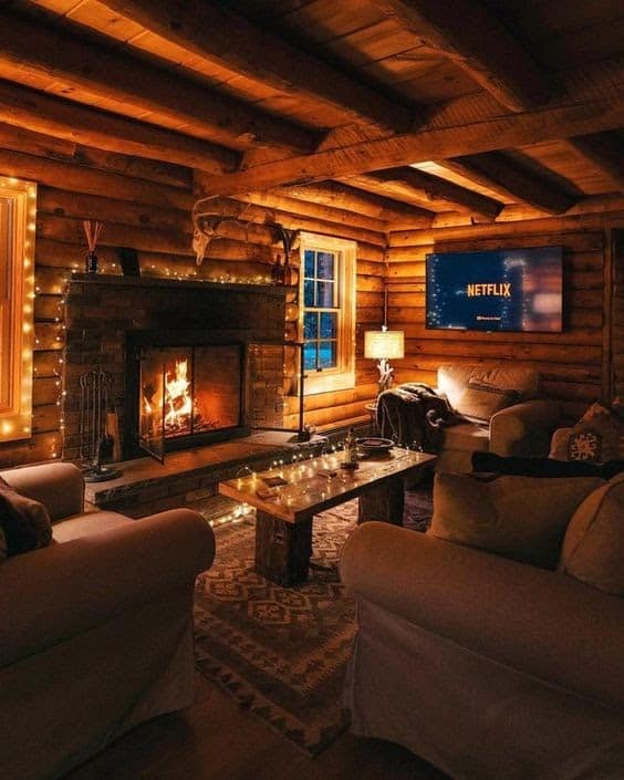 A log cabin turned into a Christmas holiday retreat