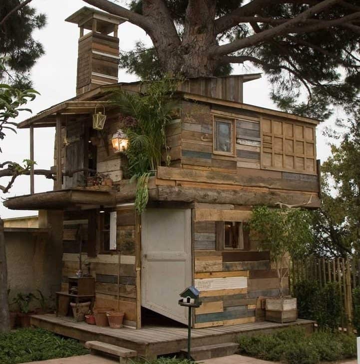 Treehouse made from reclaimed materials