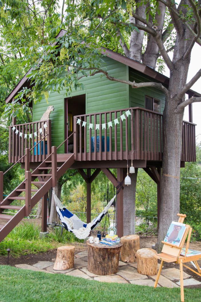 Treehouse with a hammock addition