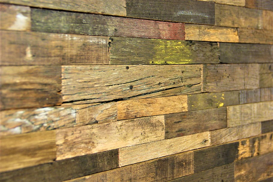 Weathered wall log accent