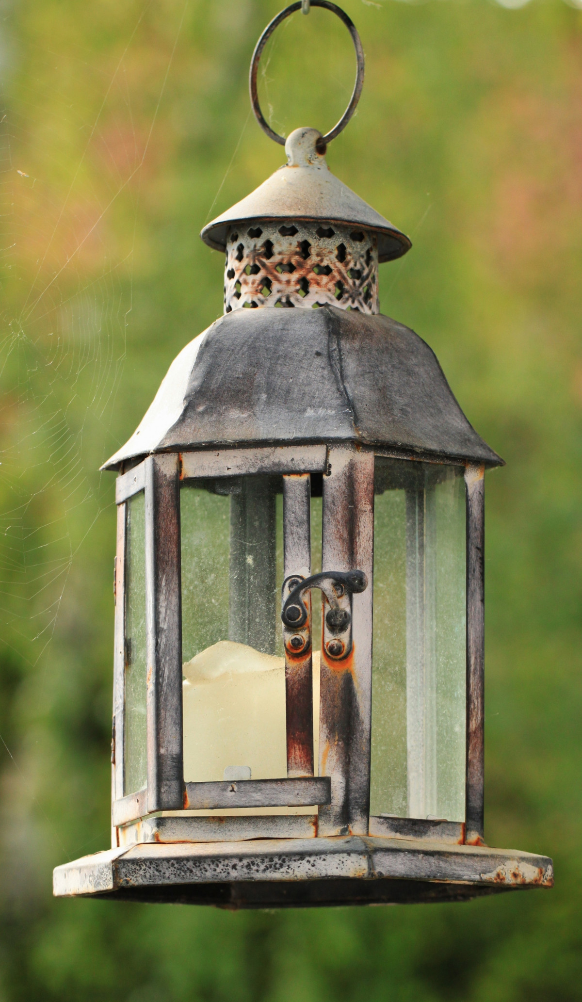 Rustic lantern candle
