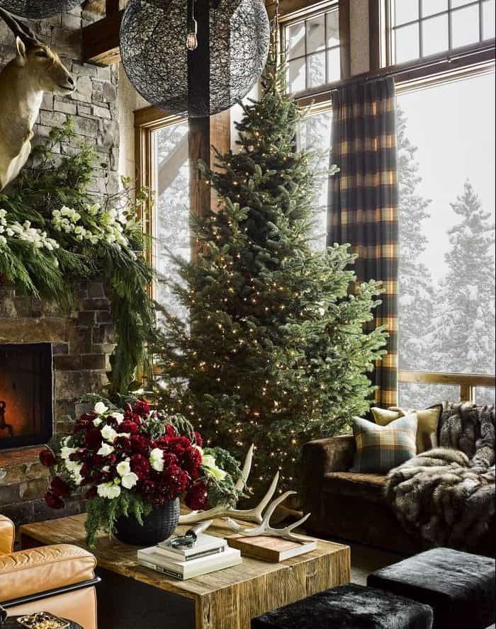 Nature-themed Christmas interior cabin design