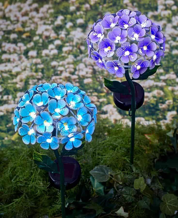 Solar-powered flower stakes