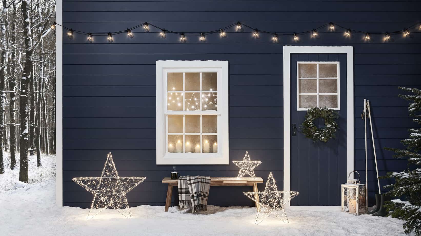 Simple star LEDs in front of a cabin