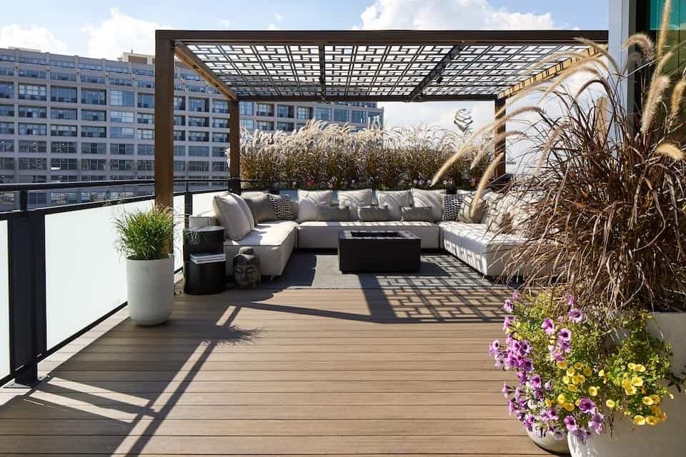 Rooftop retreat with decking