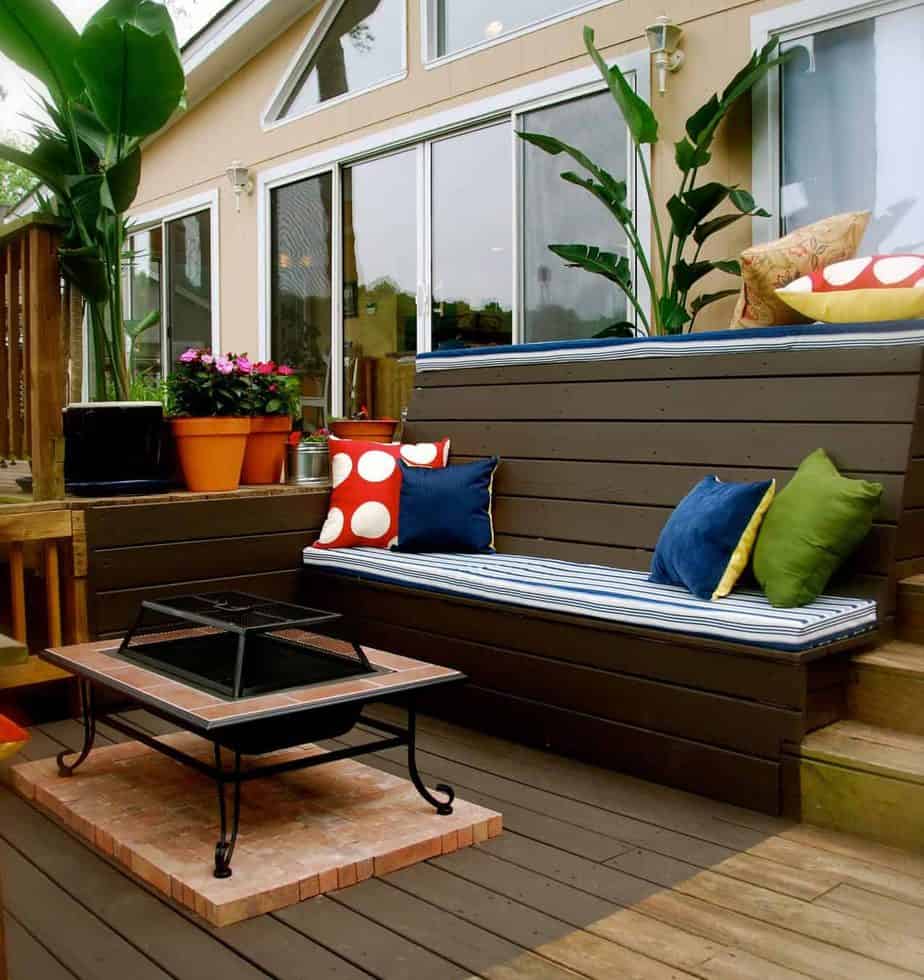 Built-in bench seating on a small patio