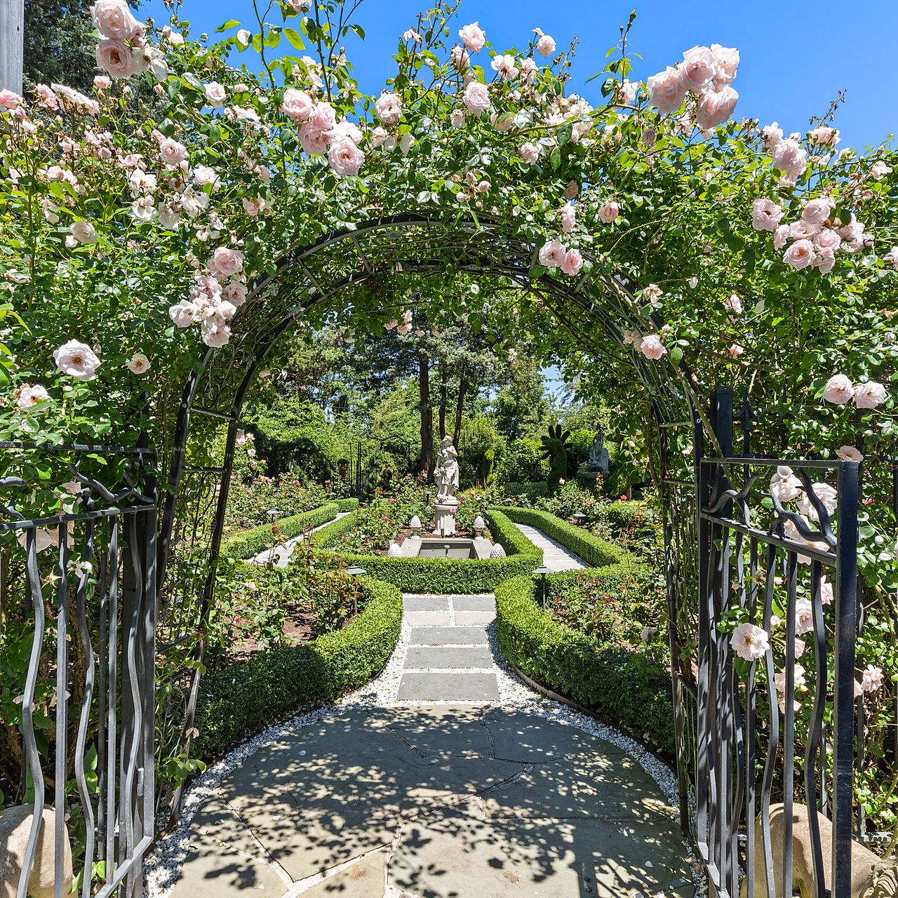 Rose garden arbour
