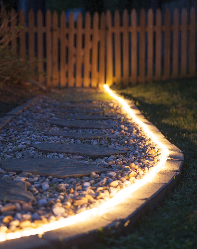 Garden edges with rope lights