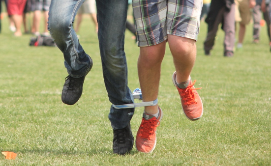 Four-legged race bands for picnic