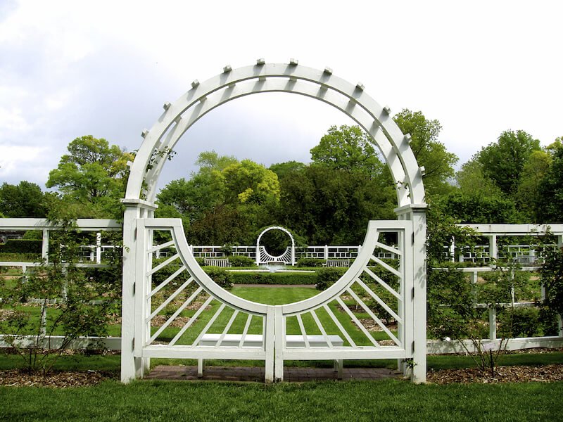 Gate, arbour and trellis in one