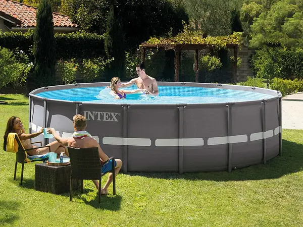 Super-sized outdoor hot tub