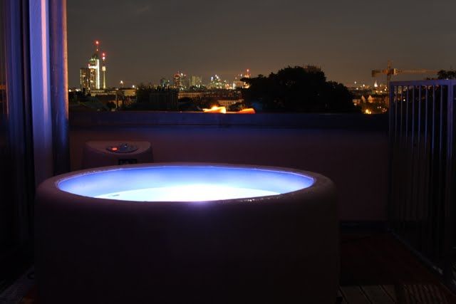 Inflatable hot tub on the balcony