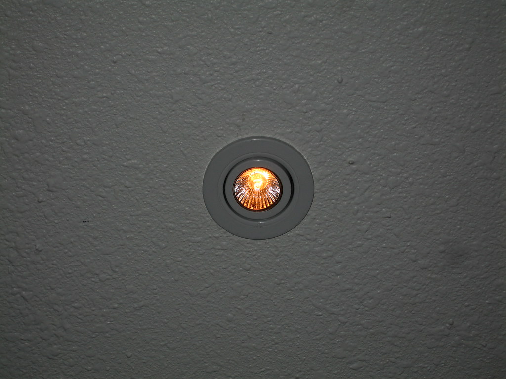 Indoor recessed light