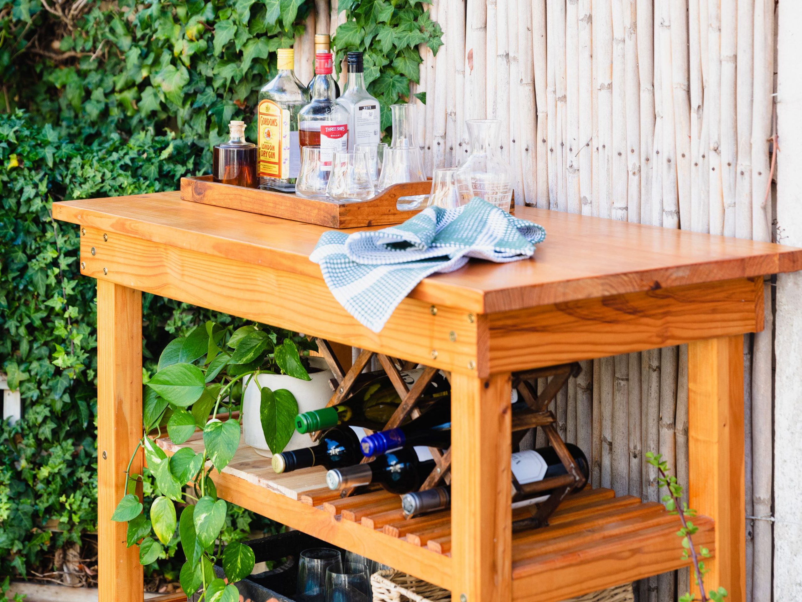 2-in-1 serving cart and garden table