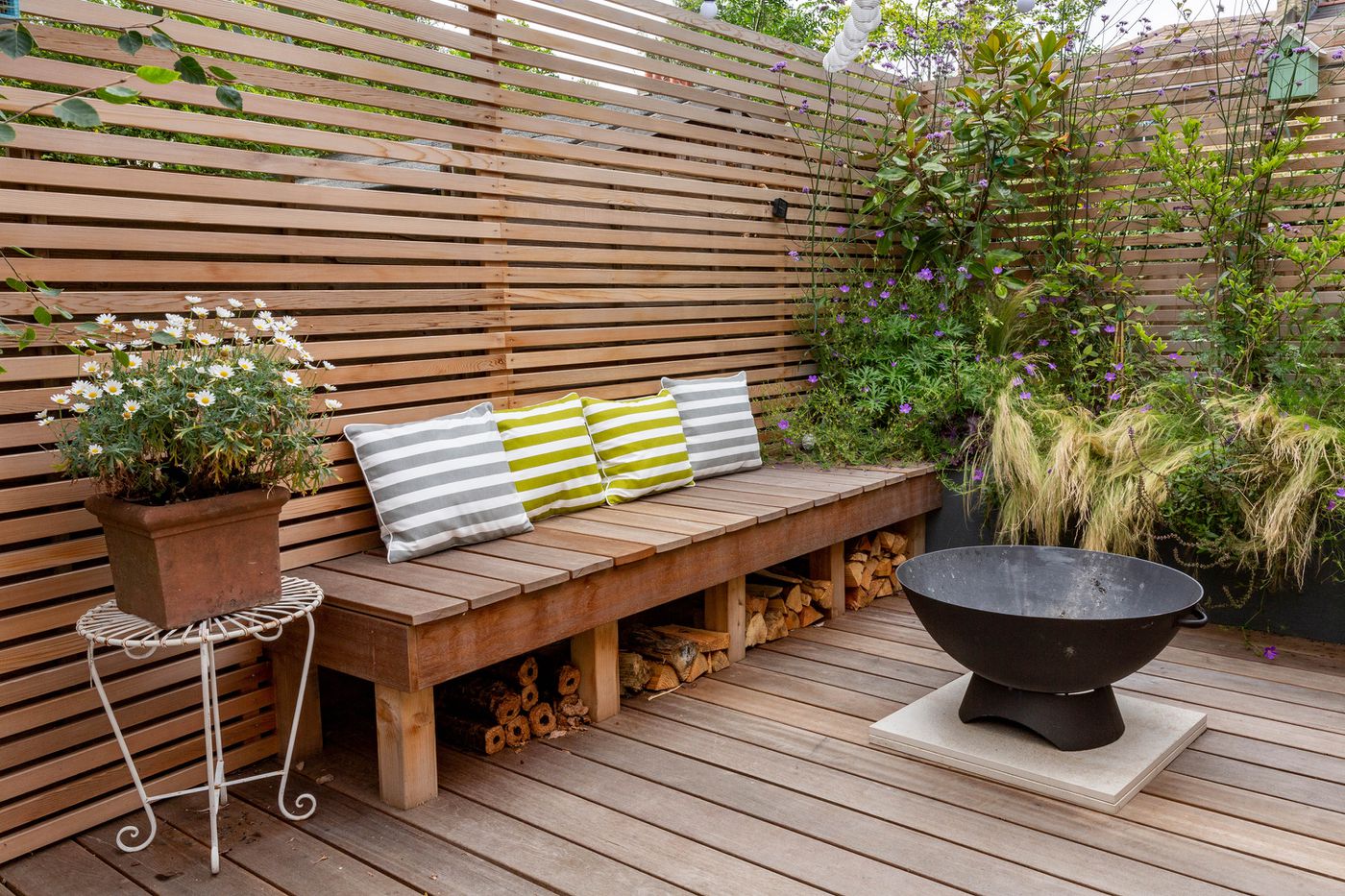 Small decking ideas with a built-in bench