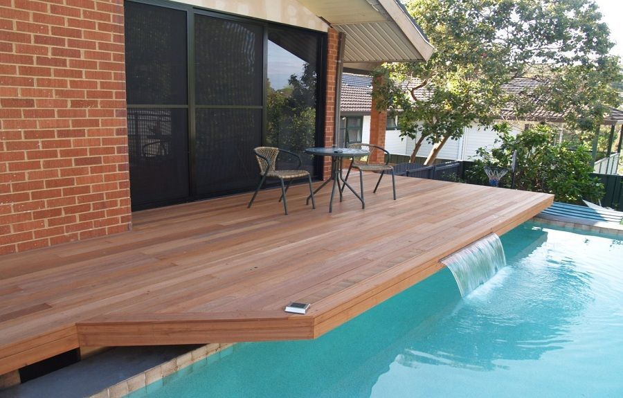 Above-ground pool deck