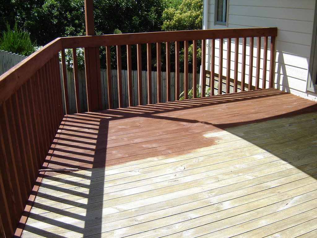 Staining deck on a process