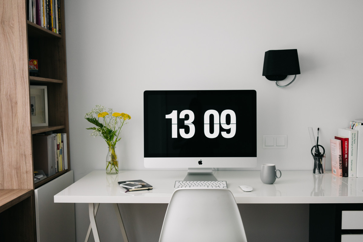 Minimalist WFH desk setup with iMac