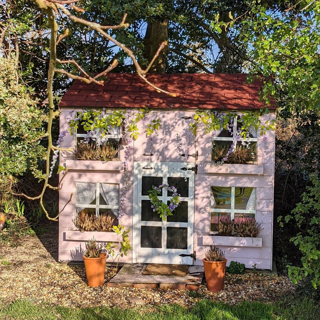 (Customer’s Image: BillyOh Gingerbread Max Playhouse)